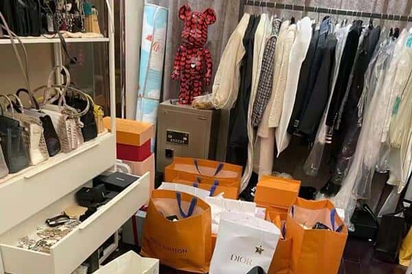 淄博周村区回收一线品牌衣服